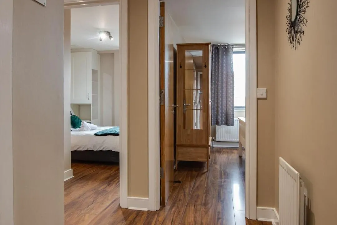 Spacious 2 Bed In City Center - Free Secureparking L WestayΜπέλφαστ Ηνωμένο Βασίλειο